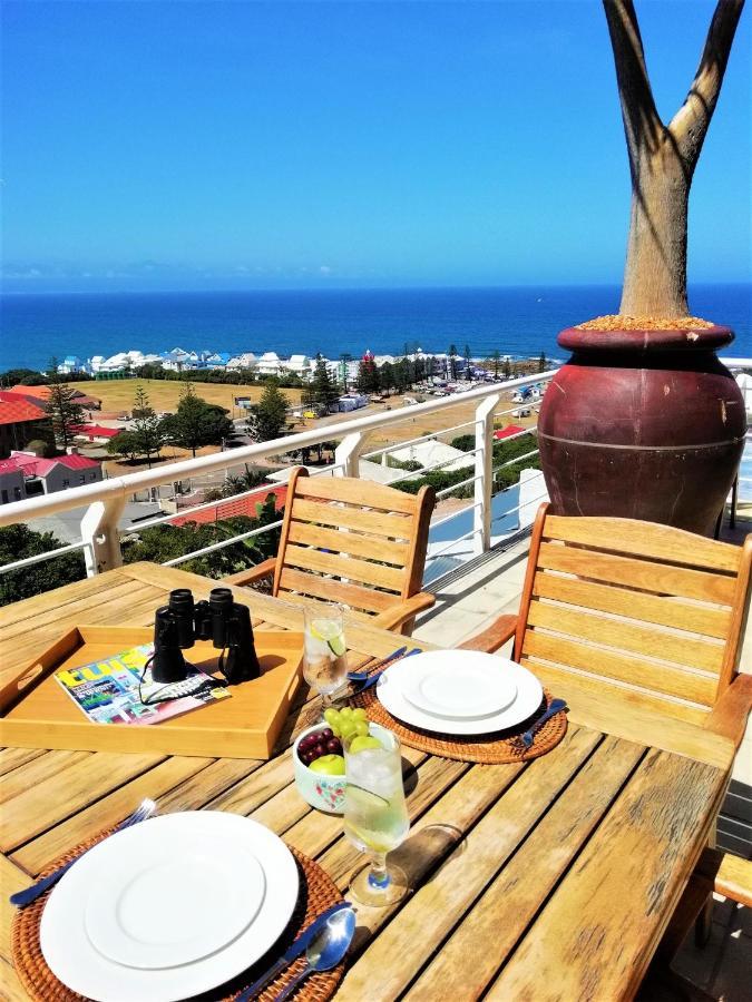 4 On Montagu Accommodation Mossel Bay Exterior foto