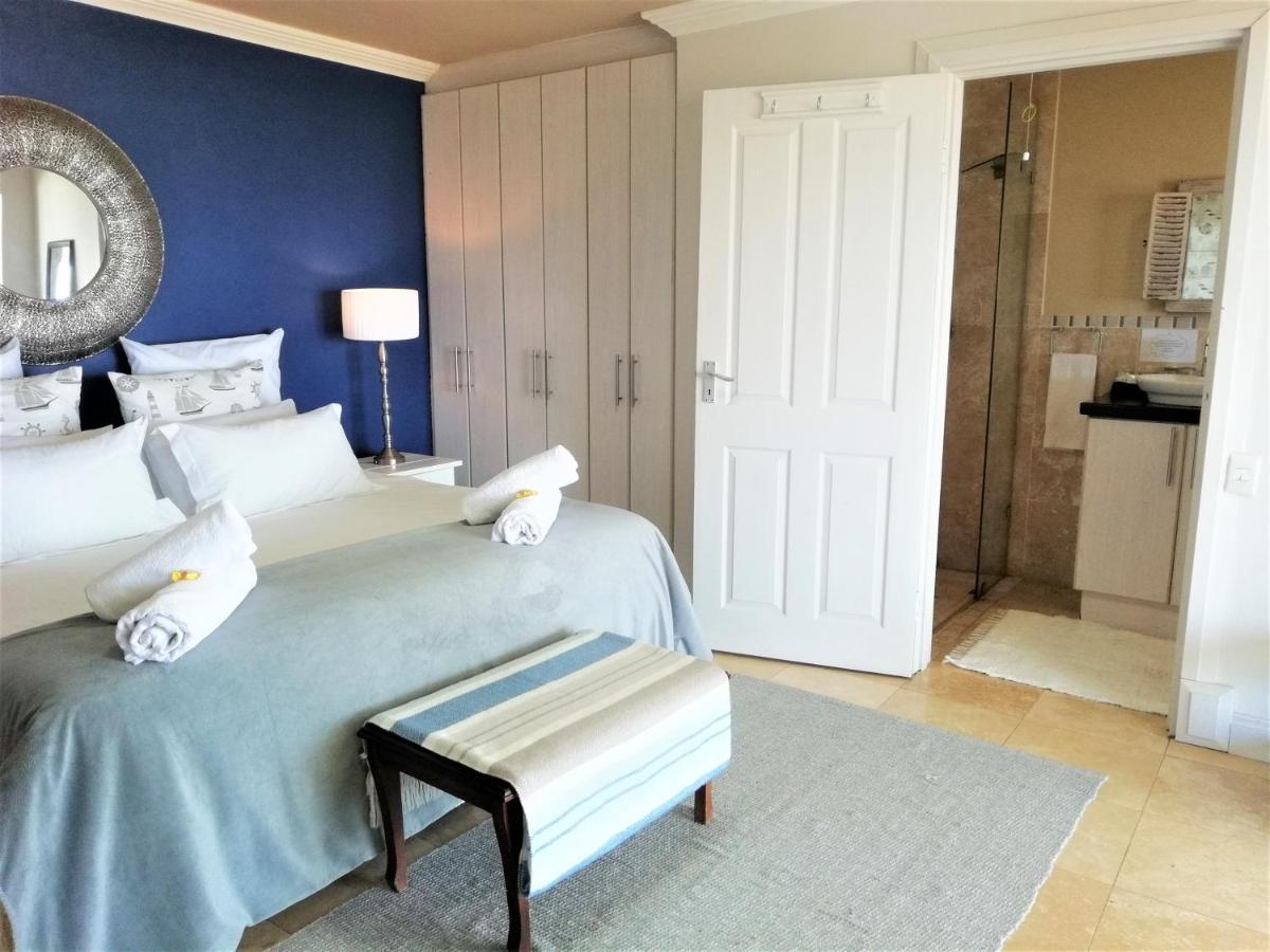 4 On Montagu Accommodation Mossel Bay Exterior foto