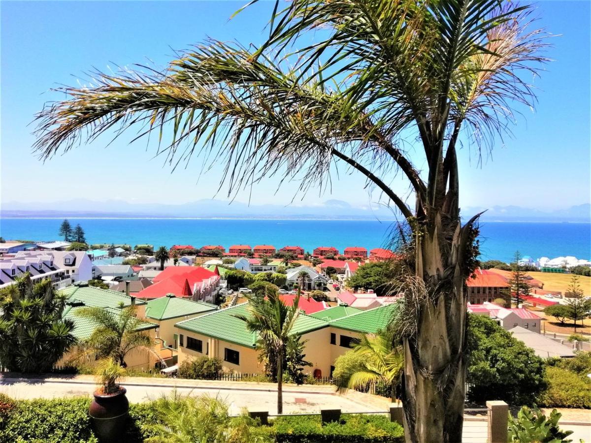 4 On Montagu Accommodation Mossel Bay Exterior foto